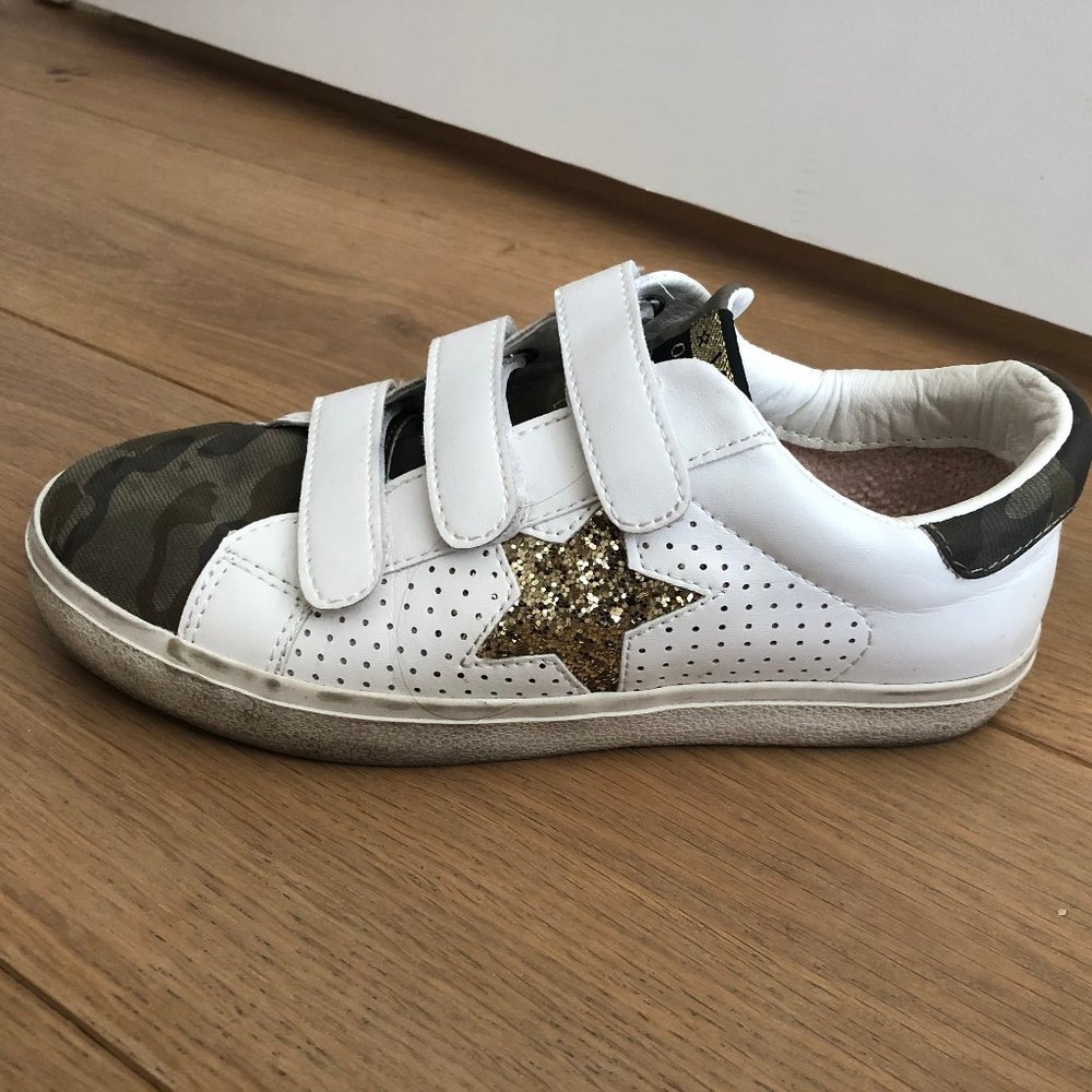 RARE Vintage Havana Velcro Sneaker - 6 womens'